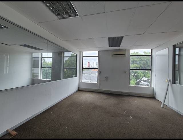 88M² OFFICE TO LET IN CRAIGHALL